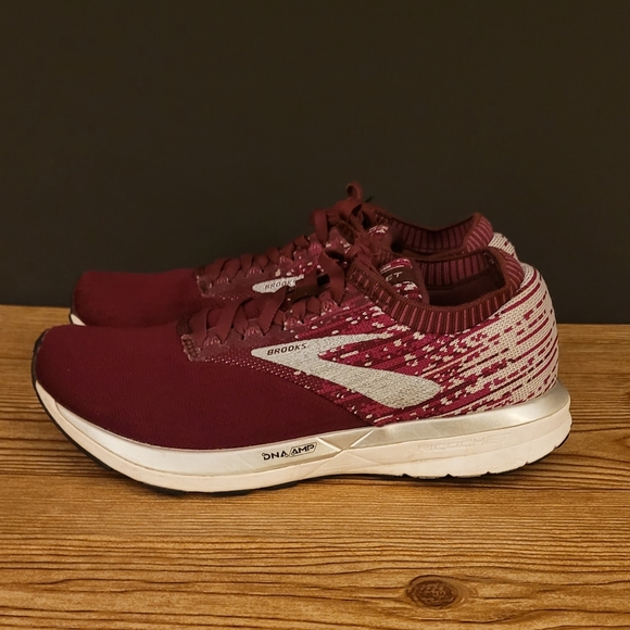 Brooks Shoes - Brooks Ricochet running shoes womens size 7.5 womens sneakers